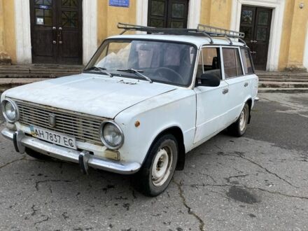ВАЗ 2102 1973 в Краматорске на Automoto.ua Белый ВАЗ 2102, объемом двигателя 0 л и пробегом 1000 тыс. км за 510 $, фото 1 на Automoto.ua