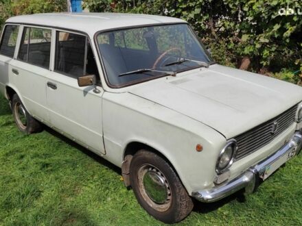 ВАЗ 2102 1975 у Броварах на Automoto.ua Білий ВАЗ 2102, об'ємом двигуна 1.2 л та пробігом 188 тис. км за 690 $, фото 1 на Automoto.ua