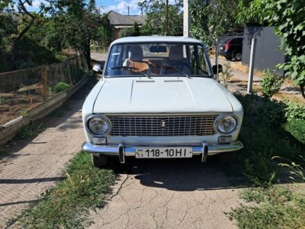 Белый ВАЗ 2102, объемом двигателя 1.2 л и пробегом 250 тыс. км за 1150 $, фото 1 на Automoto.ua