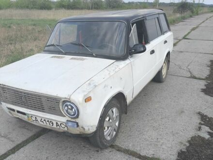 ВАЗ 2102 1975 у Хмельнике на Automoto.ua Білий ВАЗ 2102, об'ємом двигуна 1.2 л та пробігом 120 тис. км за 350 $, фото 1 на Automoto.ua