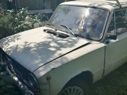 Белый ВАЗ 2102, объемом двигателя 1.2 л и пробегом 125 тыс. км за 500 $, фото 1 на Automoto.ua