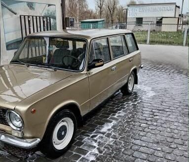 ВАЗ 2102 1984 у Кременчуге на Automoto.ua Бежевий ВАЗ 2102, об'ємом двигуна 1.2 л та пробігом 89 тис. км за 733 $, фото 1 на Automoto.ua