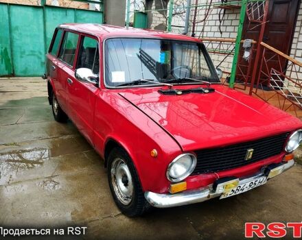 Красный ВАЗ 2102, объемом двигателя 12 л и пробегом 123 тыс. км за 450 $, фото 2 на Automoto.ua