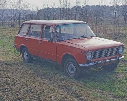 Красный ВАЗ 2102, объемом двигателя 1.5 л и пробегом 50 тыс. км за 190 $, фото 2 на Automoto.ua