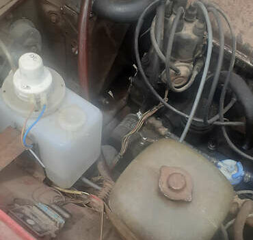 Красный ВАЗ 2102, объемом двигателя 1.2 л и пробегом 199 тыс. км за 800 $, фото 4 на Automoto.ua