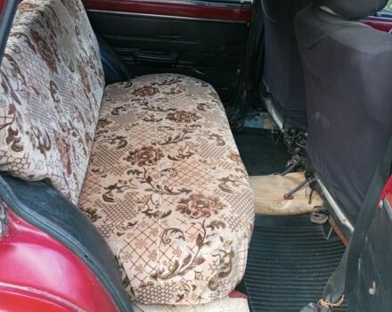 Красный ВАЗ 2102, объемом двигателя 1.3 л и пробегом 300 тыс. км за 900 $, фото 6 на Automoto.ua