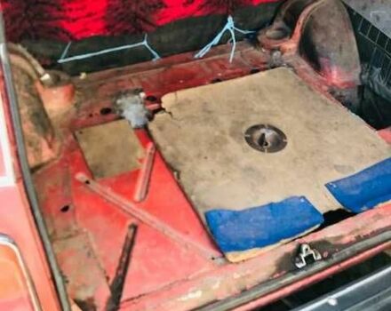 Красный ВАЗ 2102, объемом двигателя 0 л и пробегом 270 тыс. км за 423 $, фото 4 на Automoto.ua