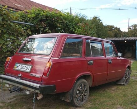 Красный ВАЗ 2102, объемом двигателя 1.3 л и пробегом 300 тыс. км за 900 $, фото 4 на Automoto.ua
