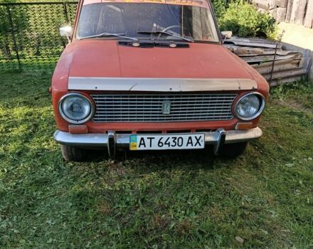Красный ВАЗ 2102, объемом двигателя 0 л и пробегом 400 тыс. км за 300 $, фото 2 на Automoto.ua