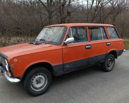 Красный ВАЗ 2102, объемом двигателя 1.5 л и пробегом 170 тыс. км за 599 $, фото 1 на Automoto.ua