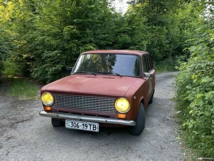 Красный ВАЗ 2102, объемом двигателя 1.5 л и пробегом 300 тыс. км за 600 $, фото 1 на Automoto.ua