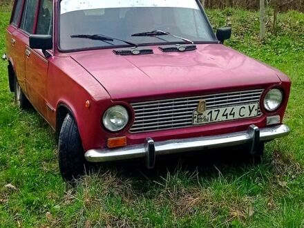 ВАЗ 2102 1975 в Тростянец на Automoto.ua Красный ВАЗ 2102, объемом двигателя 12 л и пробегом 0 тыс. км за 600 $, фото 1 на Automoto.ua