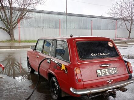 Красный ВАЗ 2102, объемом двигателя 1.6 л и пробегом 82 тыс. км за 594 $, фото 1 на Automoto.ua