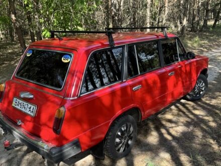 ВАЗ 2102 1976 у Кременчуге на Automoto.ua Червоний ВАЗ 2102, об'ємом двигуна 1.3 л та пробігом 140 тис. км за 750 $, фото 1 на Automoto.ua
