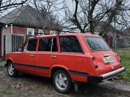 Красный ВАЗ 2102, объемом двигателя 1.2 л и пробегом 100 тыс. км за 1100 $, фото 1 на Automoto.ua