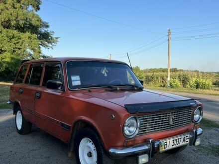ВАЗ 2102 1982 у Лохвице на Automoto.ua Червоний ВАЗ 2102, об'ємом двигуна 1.2 л та пробігом 133 тис. км за 484 $, фото 1 на Automoto.ua