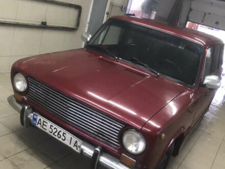 ВАЗ 2102 1982 в Днепре (Днепропетровске) на Automoto.ua Красный ВАЗ 2102, объемом двигателя 0 л и пробегом 100 тыс. км за 1000 $, фото 1 на Automoto.ua
