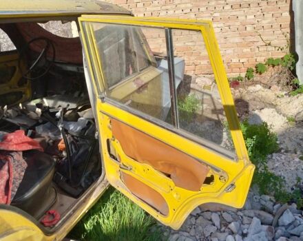 Желтый ВАЗ 2102, объемом двигателя 0 л и пробегом 300 тыс. км за 354 $, фото 4 на Automoto.ua