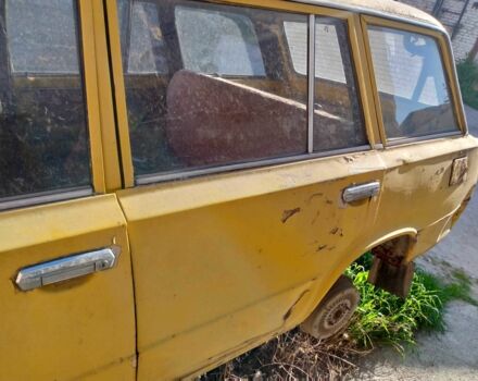 Желтый ВАЗ 2102, объемом двигателя 0 л и пробегом 300 тыс. км за 354 $, фото 2 на Automoto.ua