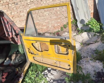 Желтый ВАЗ 2102, объемом двигателя 0 л и пробегом 300 тыс. км за 354 $, фото 9 на Automoto.ua