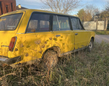Желтый ВАЗ 2102, объемом двигателя 1.5 л и пробегом 150 тыс. км за 350 $, фото 2 на Automoto.ua