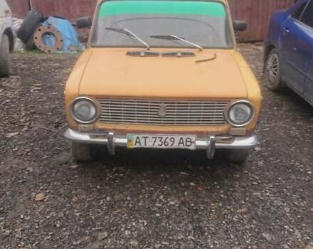 Желтый ВАЗ 2102, объемом двигателя 1.6 л и пробегом 200 тыс. км за 350 $, фото 4 на Automoto.ua