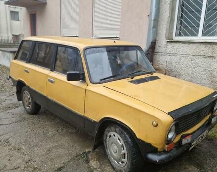 Желтый ВАЗ 2102, объемом двигателя 1.3 л и пробегом 500 тыс. км за 700 $, фото 1 на Automoto.ua