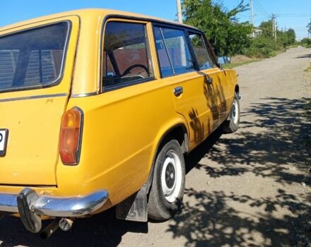 Жовтий ВАЗ 2102, об'ємом двигуна 1.1 л та пробігом 97 тис. км за 606 $, фото 4 на Automoto.ua