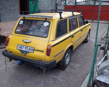 Желтый ВАЗ 2102, объемом двигателя 1.5 л и пробегом 230 тыс. км за 650 $, фото 4 на Automoto.ua