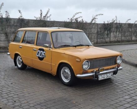 Желтый ВАЗ 2102, объемом двигателя 1.6 л и пробегом 40 тыс. км за 950 $, фото 2 на Automoto.ua