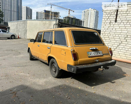 Желтый ВАЗ 2102, объемом двигателя 1.2 л и пробегом 80 тыс. км за 600 $, фото 2 на Automoto.ua