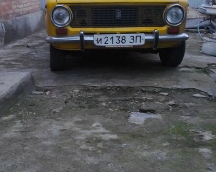 Желтый ВАЗ 2102, объемом двигателя 1 л и пробегом 1000 тыс. км за 629 $, фото 1 на Automoto.ua