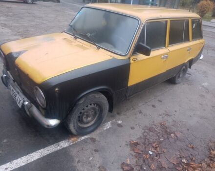 Желтый ВАЗ 2102, объемом двигателя 0 л и пробегом 100 тыс. км за 239 $, фото 1 на Automoto.ua