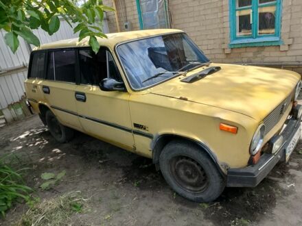 Желтый ВАЗ 2102, объемом двигателя 1 л и пробегом 52 тыс. км за 571 $, фото 1 на Automoto.ua