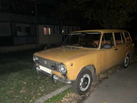 Жовтий ВАЗ 2102, об'ємом двигуна 1.3 л та пробігом 200 тис. км за 400 $, фото 1 на Automoto.ua