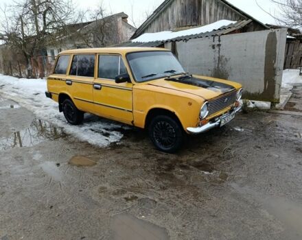 Жовтий ВАЗ 2102, об'ємом двигуна 1.3 л та пробігом 43 тис. км за 316 $, фото 1 на Automoto.ua