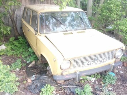 ВАЗ 2102 1984 в Житомире на Automoto.ua Желтый ВАЗ 2102, объемом двигателя 10 л и пробегом 2 тыс. км за 15000 $, фото 1 на Automoto.ua