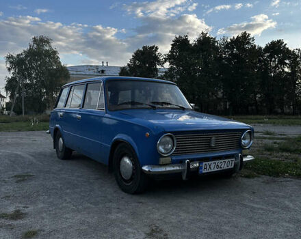 Синий ВАЗ 2102, объемом двигателя 1.2 л и пробегом 300 тыс. км за 950 $, фото 1 на Automoto.ua