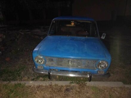 ВАЗ 2102 1979 у Ужгороді на Automoto.ua Синій ВАЗ 2102, об'ємом двигуна 1.2 л та пробігом 370 тис. км за 350 $, фото 1 на Automoto.ua