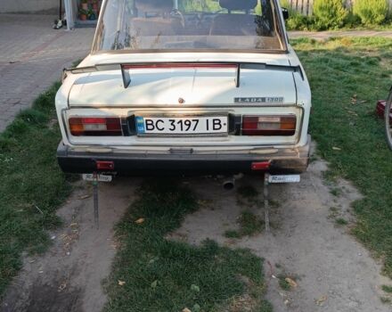 ВАЗ 2103 1975 в Львове на Automoto.ua Белый ВАЗ 2103, объемом двигателя 1.5 л и пробегом 115 тыс. км за 1000 $, фото 3 на Automoto.ua