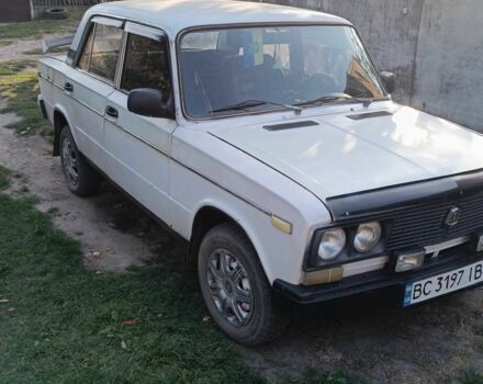 ВАЗ 2103 1975 в Львове на Automoto.ua Белый ВАЗ 2103, объемом двигателя 1.5 л и пробегом 115 тыс. км за 1000 $, фото 5 на Automoto.ua