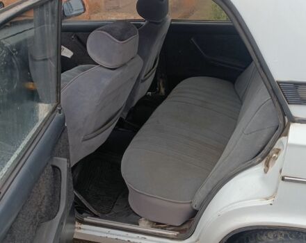 ВАЗ 2103 1973 в Кривом Роге на Automoto.ua Белый ВАЗ 2103, объемом двигателя 1.5 л и пробегом 50 тыс. км за 999 $, фото 7 на Automoto.ua