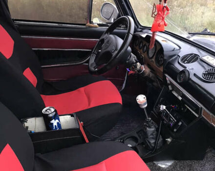 Белый ВАЗ 2103, объемом двигателя 1.5 л и пробегом 43 тыс. км за 616 $, фото 5 на Automoto.ua