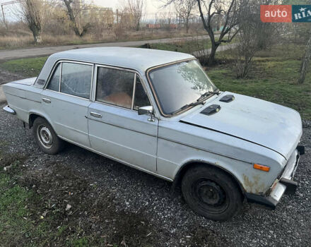 Белый ВАЗ 2103, объемом двигателя 0 л и пробегом 200 тыс. км за 350 $, фото 3 на Automoto.ua