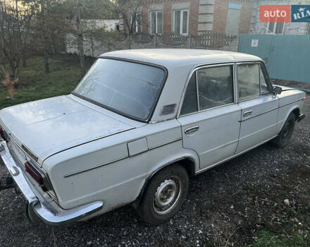 Белый ВАЗ 2103, объемом двигателя 0 л и пробегом 200 тыс. км за 350 $, фото 2 на Automoto.ua