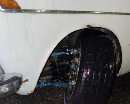 Белый ВАЗ 2103, объемом двигателя 1.5 л и пробегом 666 тыс. км за 800 $, фото 4 на Automoto.ua