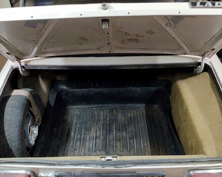 Белый ВАЗ 2103, объемом двигателя 1.5 л и пробегом 200 тыс. км за 850 $, фото 6 на Automoto.ua