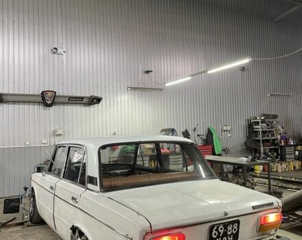 Белый ВАЗ 2103, объемом двигателя 1.5 л и пробегом 666 тыс. км за 800 $, фото 3 на Automoto.ua