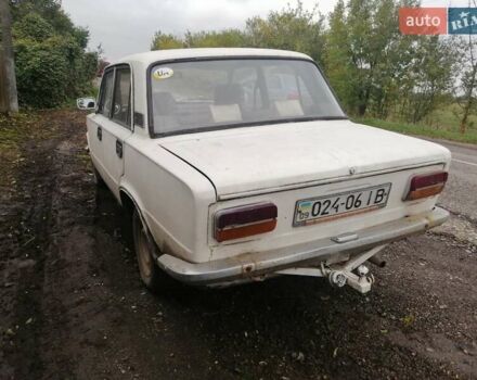 Белый ВАЗ 2103, объемом двигателя 1.5 л и пробегом 350 тыс. км за 300 $, фото 1 на Automoto.ua
