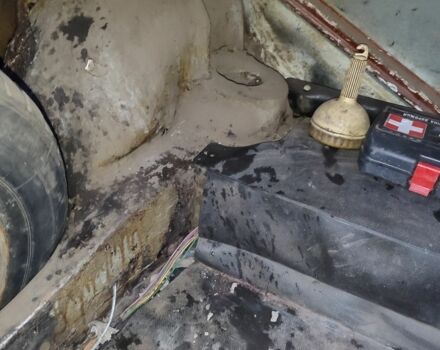 Білий ВАЗ 2103, об'ємом двигуна 1.5 л та пробігом 78 тис. км за 428 $, фото 6 на Automoto.ua